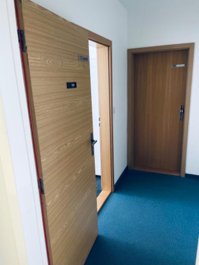 Apartmany Bryksova プラハ エクステリア 写真