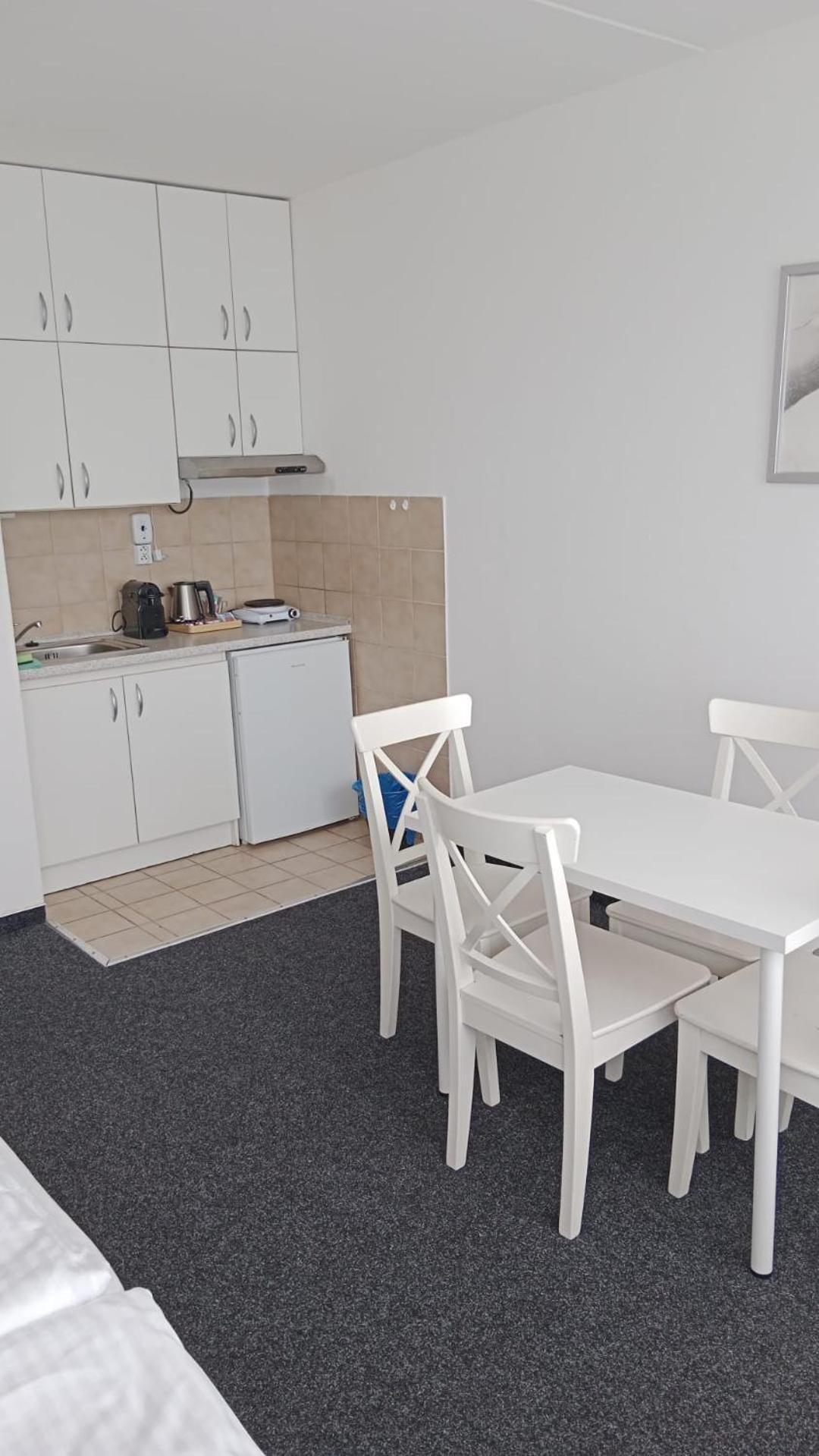 Apartmany Bryksova プラハ エクステリア 写真
